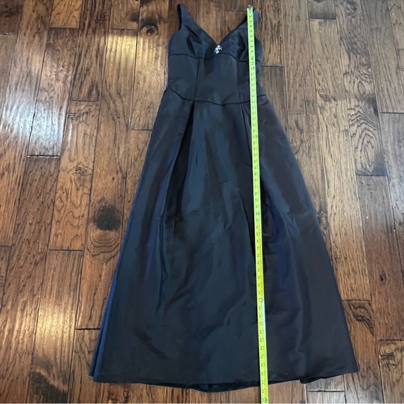 NWT Raylia Designs Black Formal Long Gown Size 14 Sleeveless Fit & Flare Prom - Picture 12 of 17